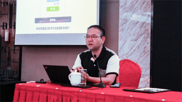 猫咪免费人成网站在线观看副總經理錢鵬作專題匯報 猫咪免费人成网站在线观看副總經理錢鵬作專題匯報