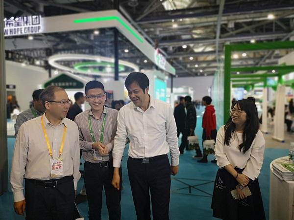 蔡元傑總農藝師對猫咪免费人成网站在线观看寄予厚望 蔡元傑總農藝師對猫咪免费人成网站在线观看寄予厚望